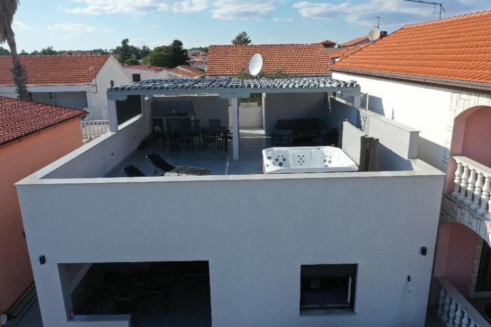 Vila Pedinka Villa Vir Dış mekan fotoğraf